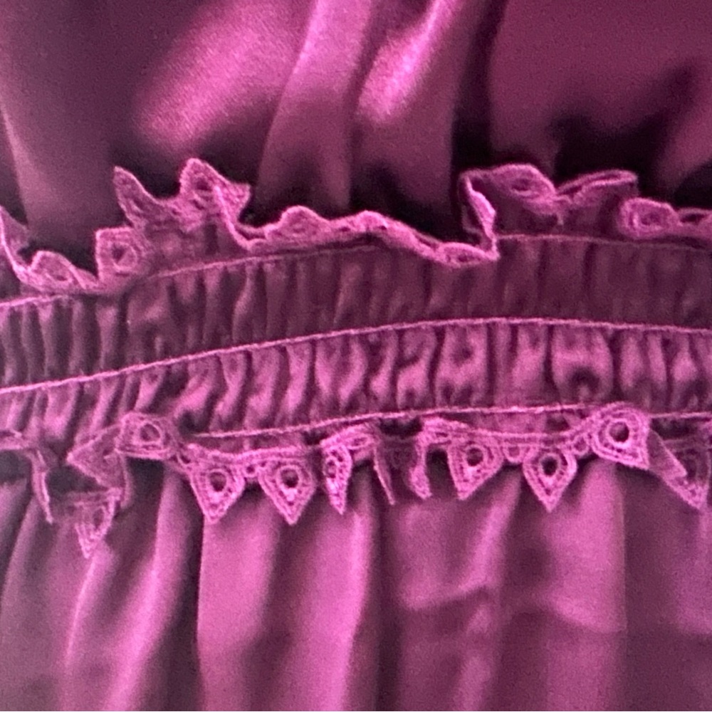 Max Studio satin dress - Picture 3 of 10